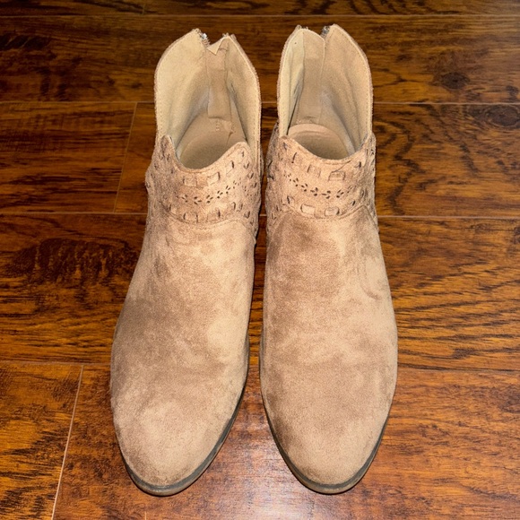 Pierre Dumas Women's Ankle Boots May-5 Suede Slip-On Booties - Picture 2 of 6